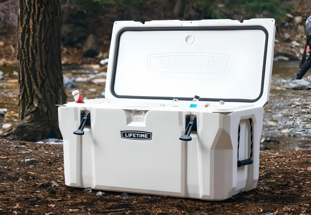 outdoor refrigerated cooler